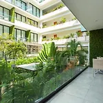 Lovely One Bedroom With Amazing Terrace View